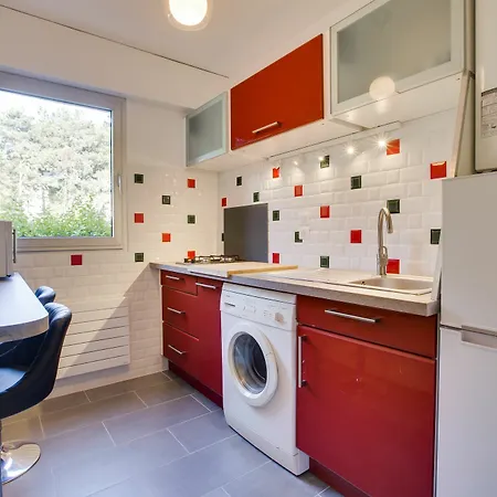 Apartment Le Super Prive: T2 Refait A Neuf Avec Parking